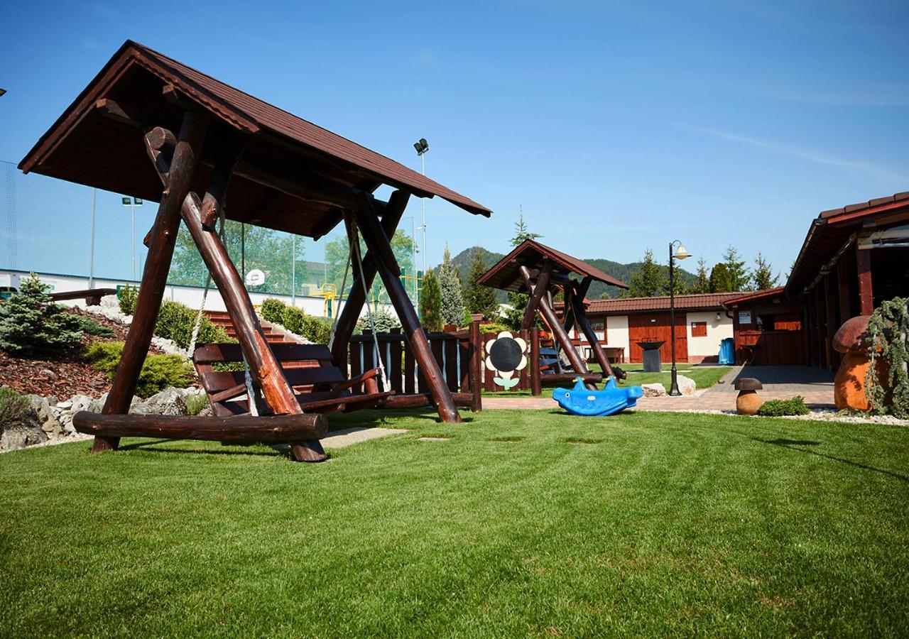 Penzion Pod Strazovom Pruzina Exteriér fotografie